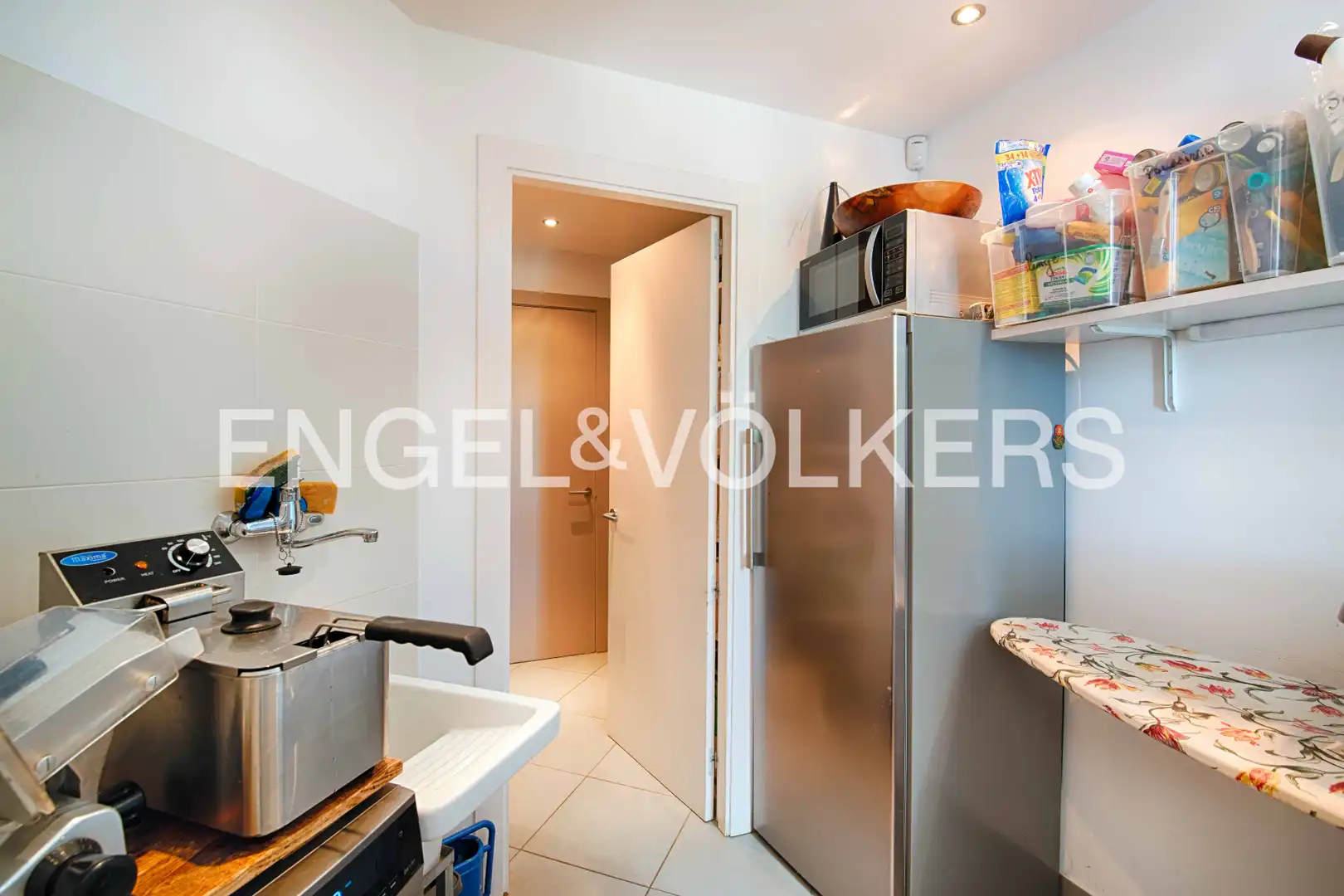 Haus mit Pool zum Verkauf in Carrer Holanda, imagen 27