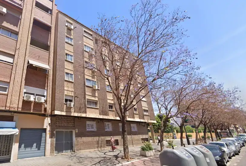 Vista exterior de Piso en venta en Quart de Poblet con Aire acondicionado, Horno y Lavadora
