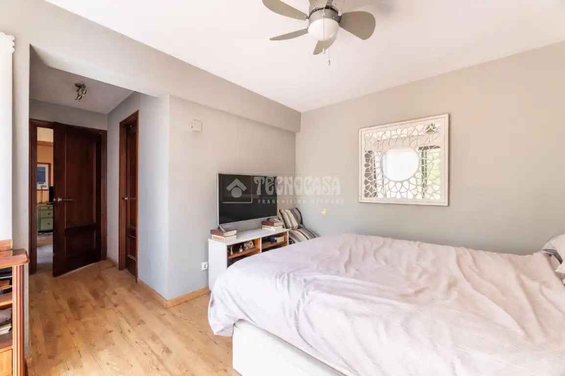 Habitación de Casa adosada en venta en Las Rozas de Madrid con Aire acondicionado, Calefacción y Terraza