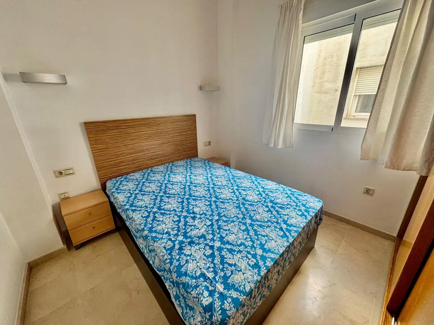 Habitación de Ático en venta en Fuengirola con Aire acondicionado, Terraza y Amueblado