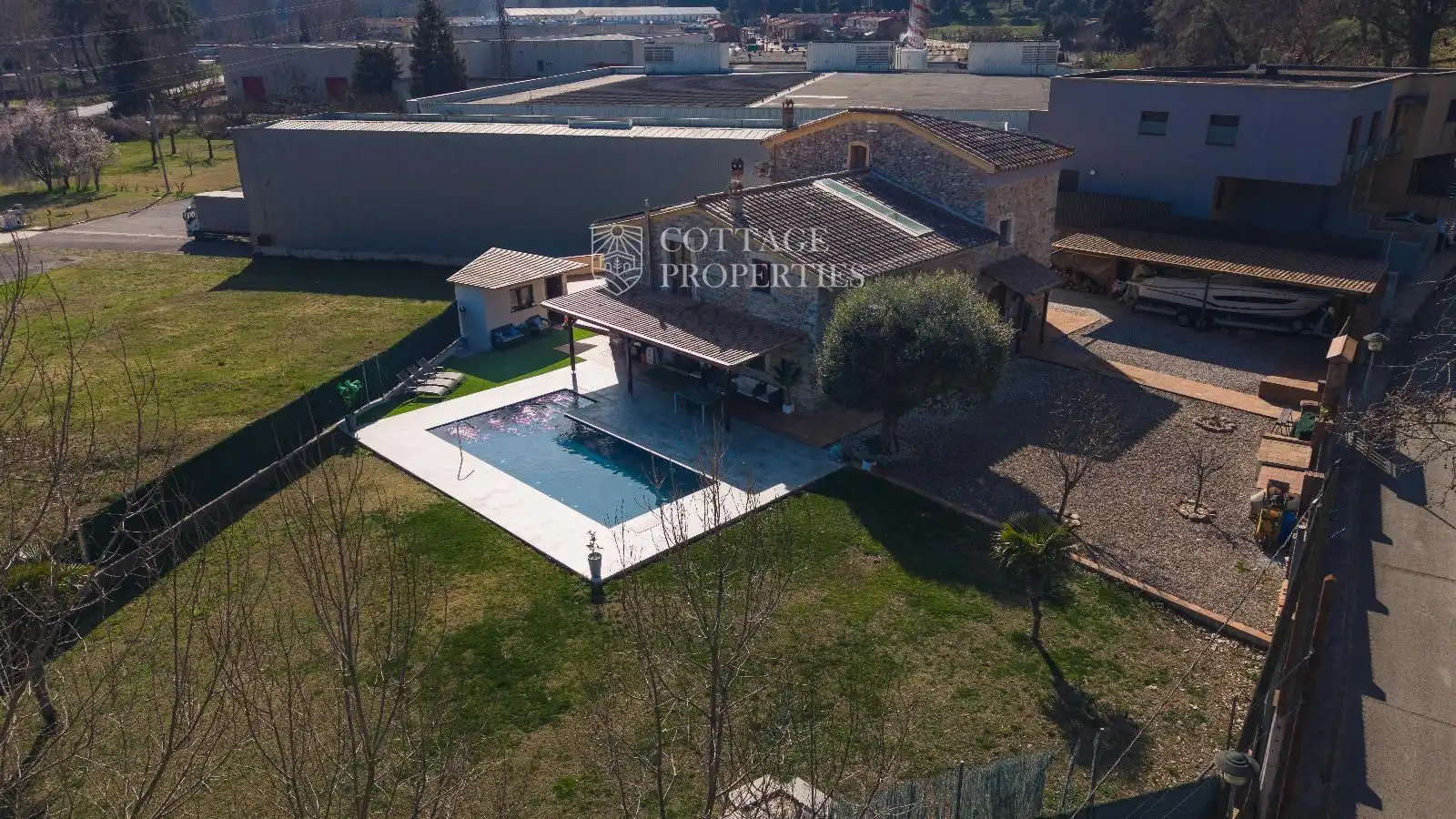 Vista exterior de Finca rústica en venda en Sant Julià del Llor i Bonmatí amb Calefacció, Terrassa i Piscina