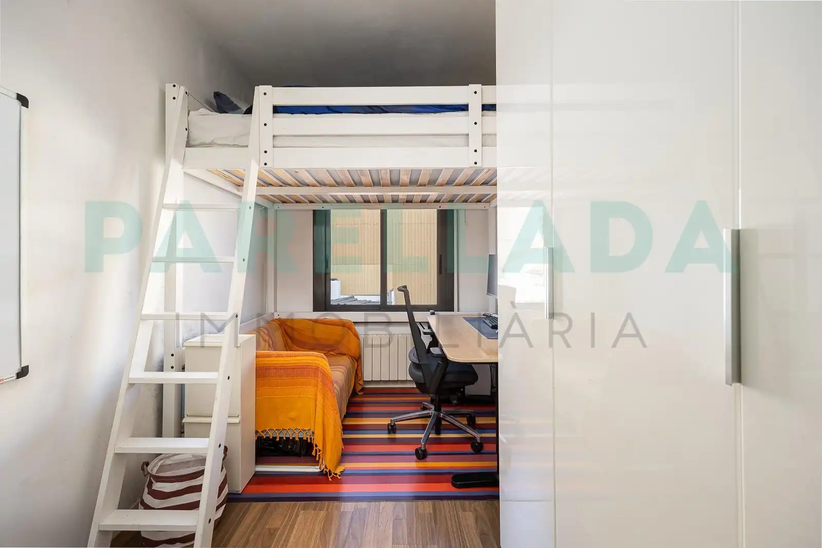 Dormitori de Dúplex en venda en Badalona amb Aire condicionat, Calefacció i Parquet
