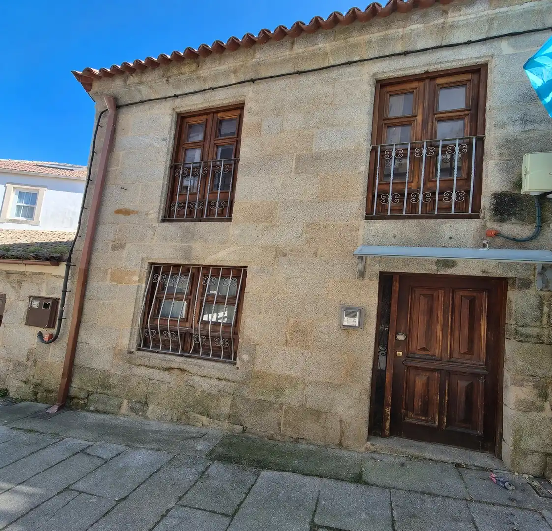 Vista exterior de Piso en venta en Baiona con Alarma