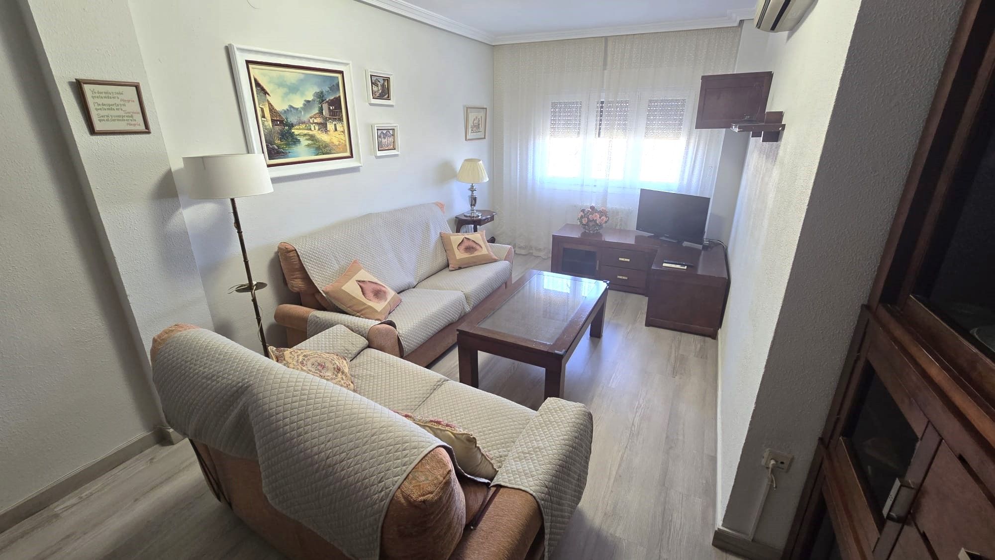 Sala d'estar de Pis de lloguer en Cáceres Capital amb Aire condicionat, Calefacció i Terrassa