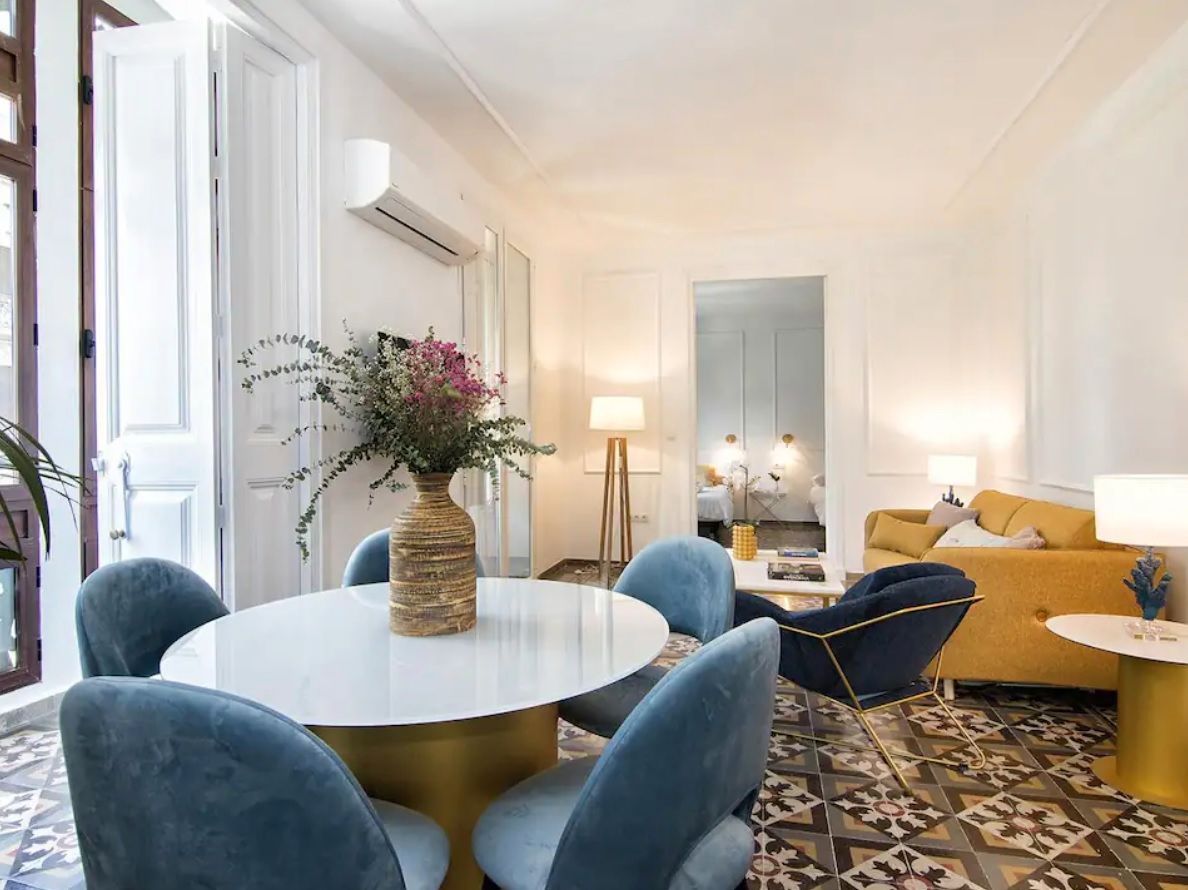 Sala d'estar de Apartament de lloguer en  Granada Capital amb Aire condicionat, Calefacció i Parquet