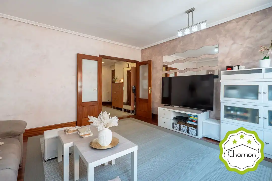 Wohnzimmer von Wohnung zum Verkauf in Bilbao  mit Heizung, Privatgarten und Abstellraum