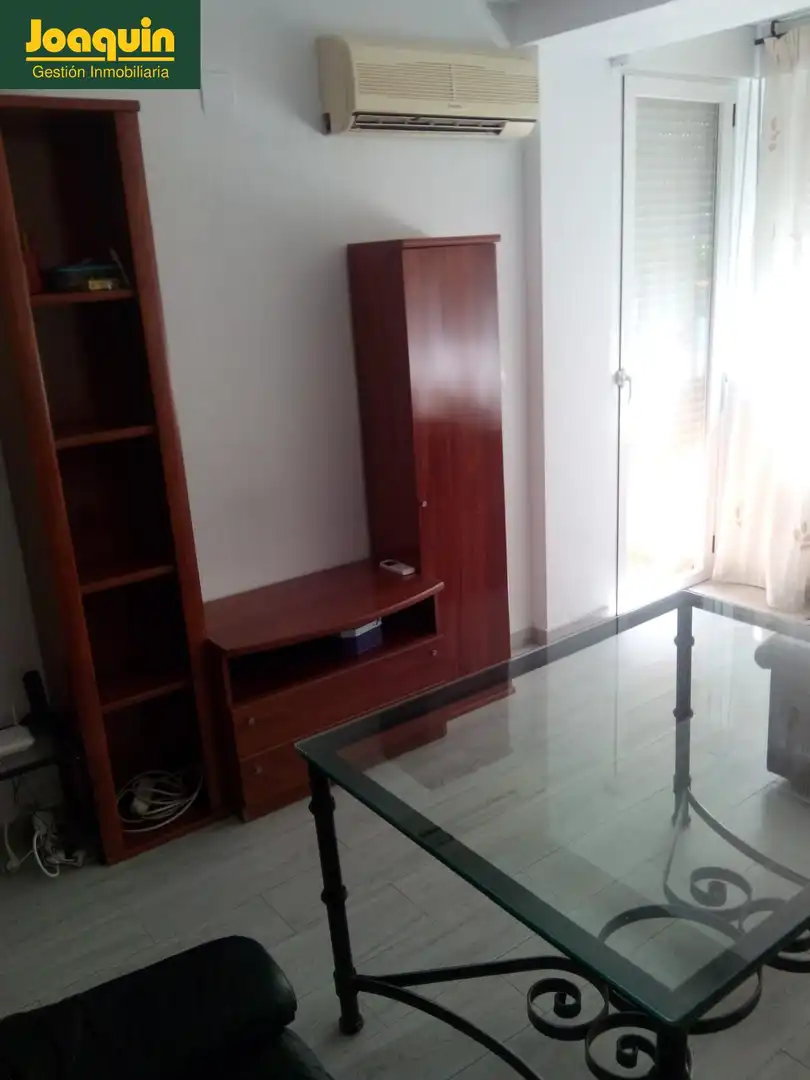 Schlafzimmer von Wohnung zur Miete in Córdoba
