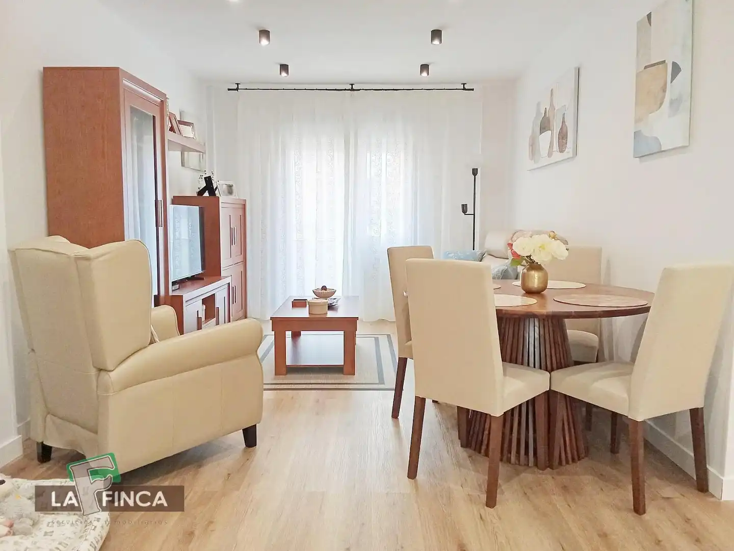 Sala de estar de Piso en venta en Oviedo  con Calefacción y Terraza