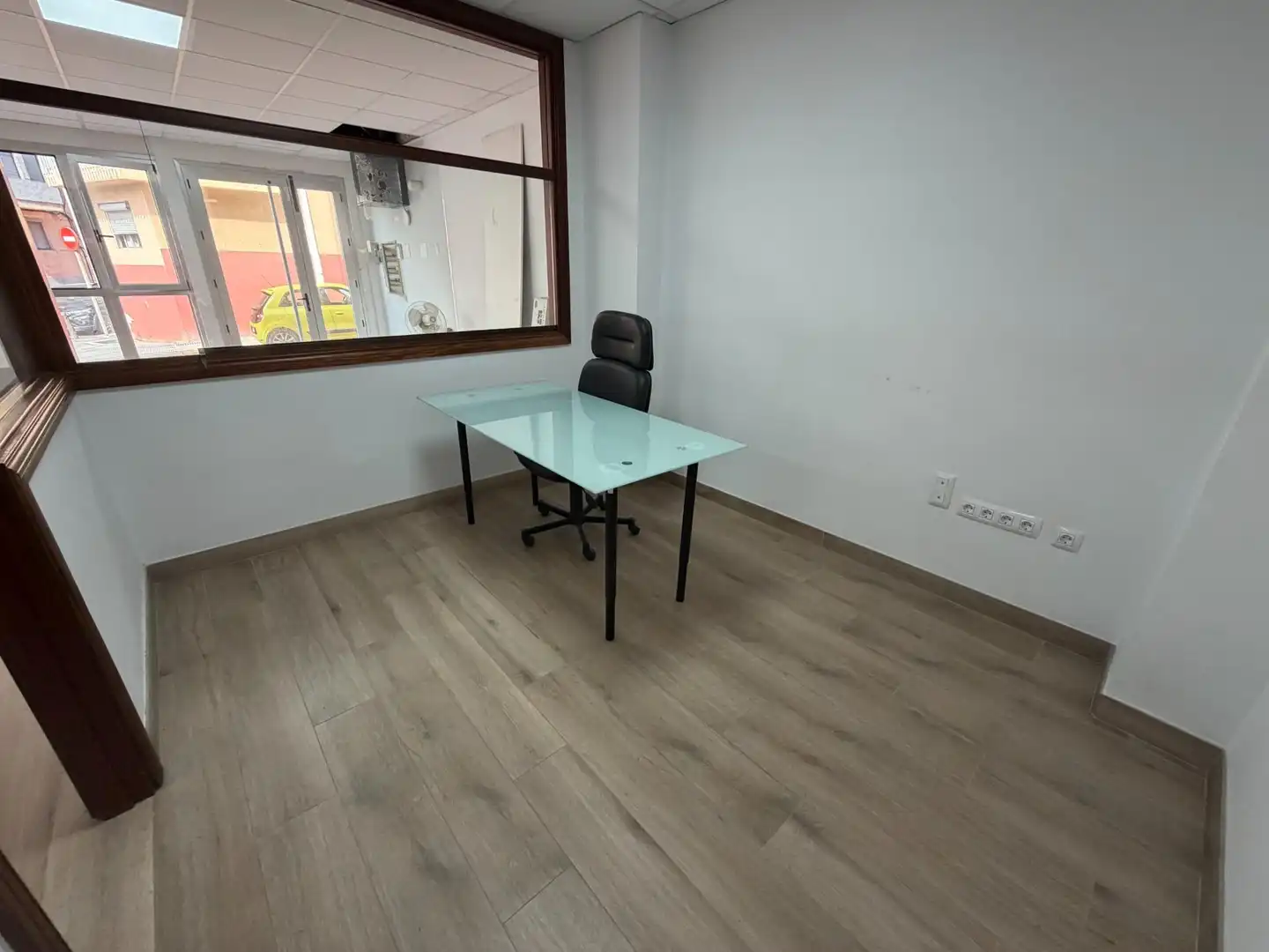 Oficina de lloguer en Telde