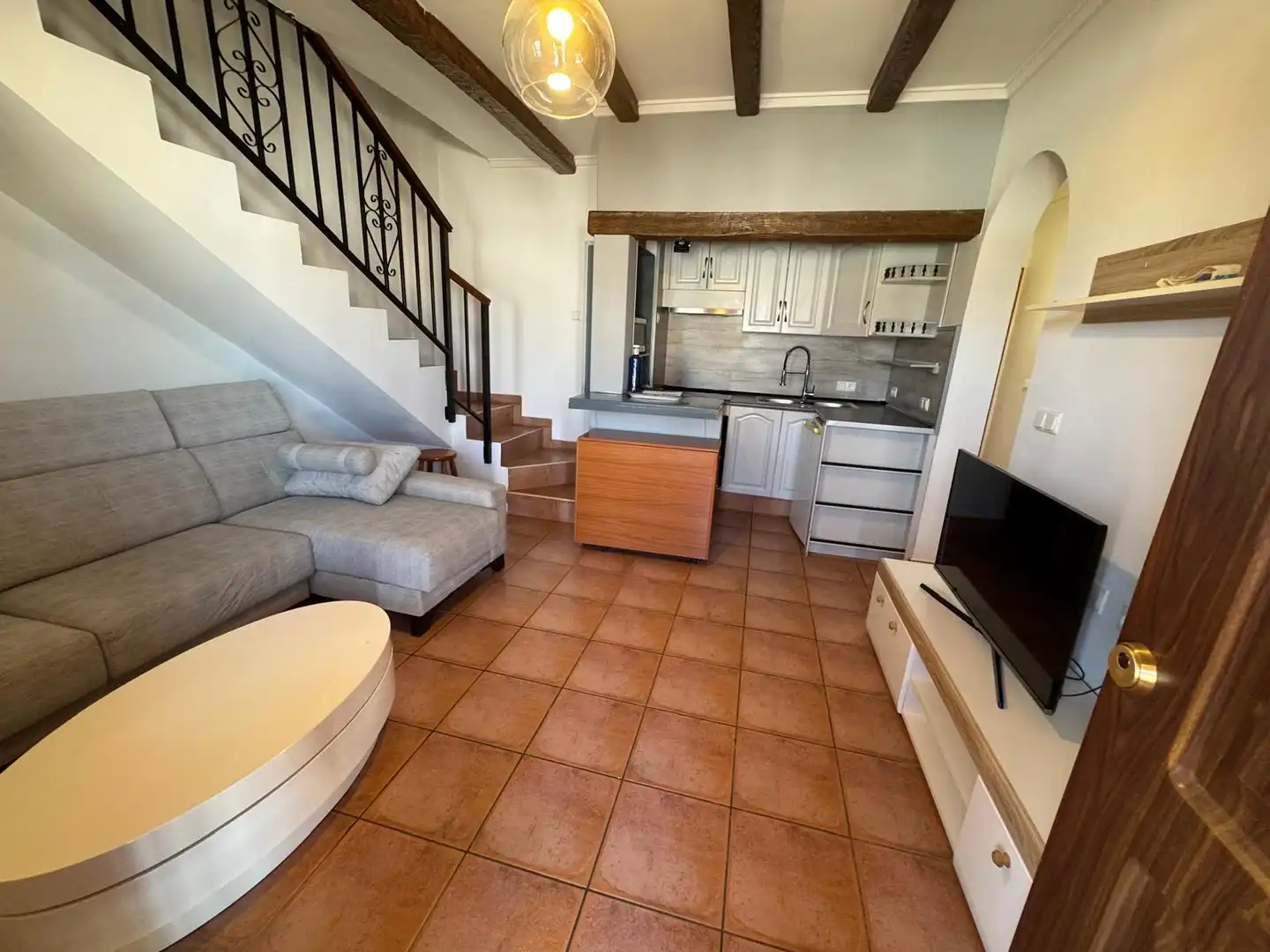 Sala d'estar de Casa adosada en venda en San Fulgencio amb Jardí privat, Terrassa i Moblat