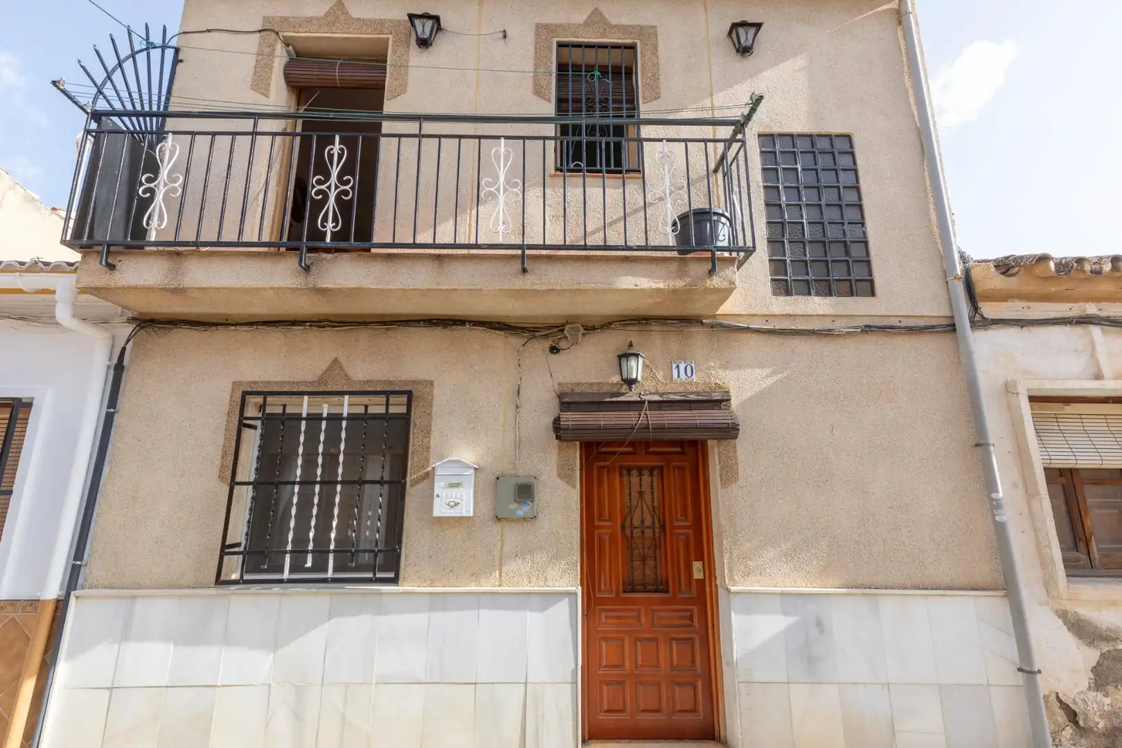 Vista exterior de Finca rústica en venda en Villa de Otura amb Aire condicionat, Terrassa i Traster