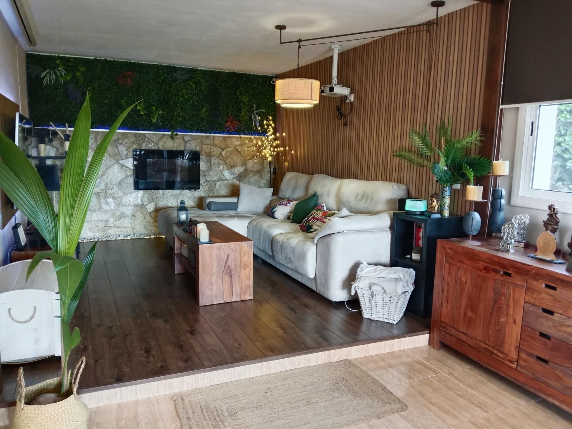 Sala d'estar de Casa o xalet en venda en Vespella de Gaià amb Aire condicionat, Calefacció i Jardí privat
