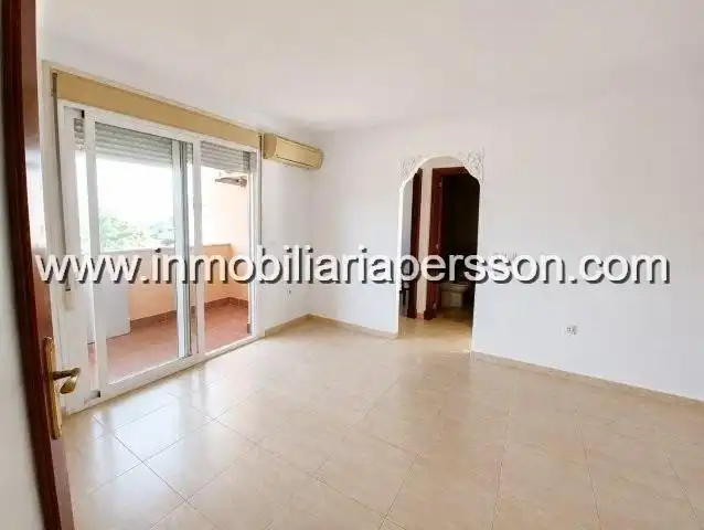 Piso con terraza en venta en San Luis de Sabinillas, imagen 2