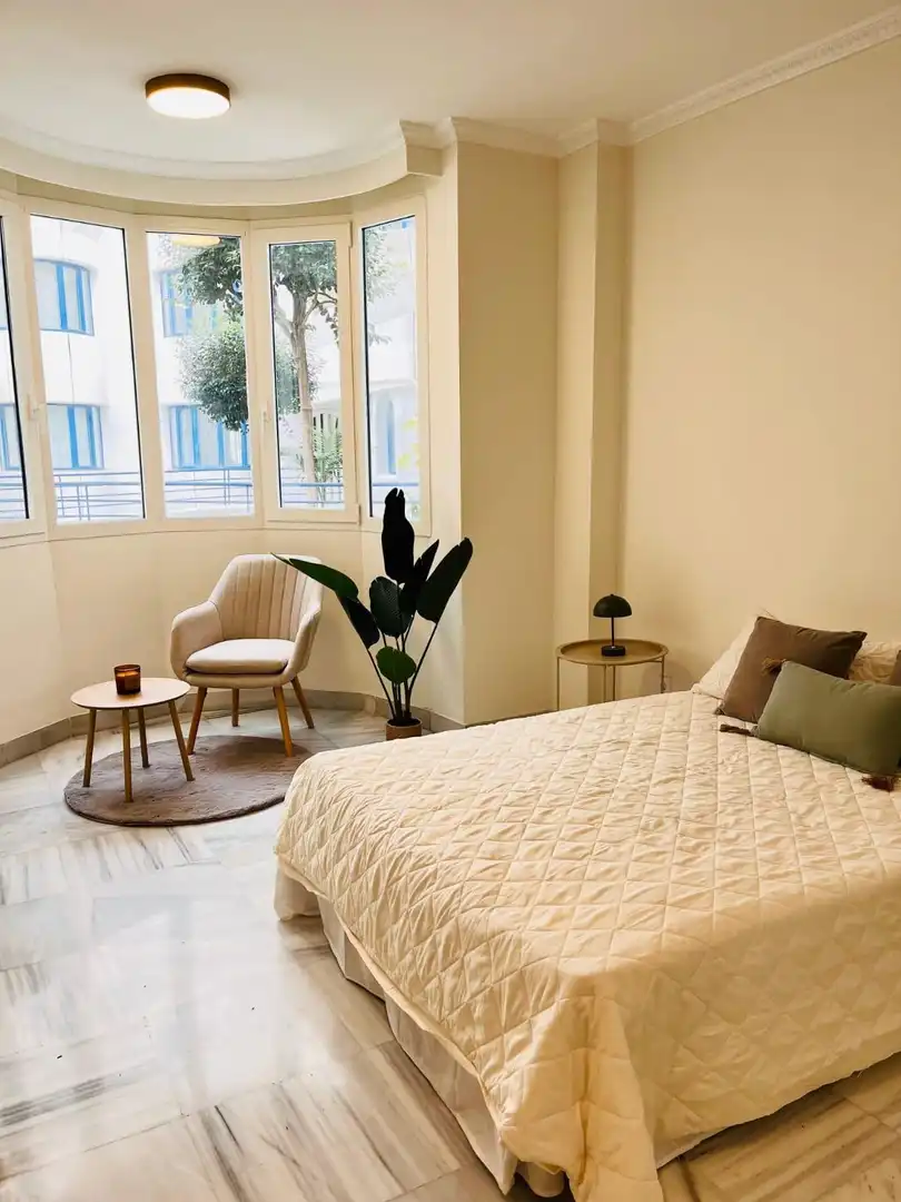 Habitación de Casa adosada en venta en Marbella con Jardín privado, Terraza y Trastero