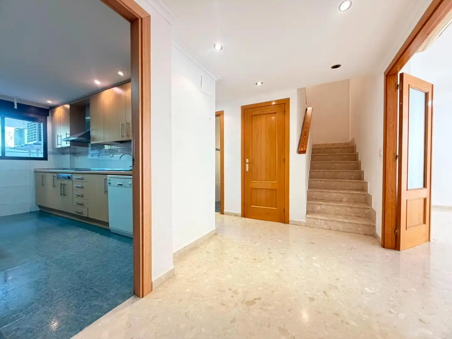 Dúplex en venta en Alicante / Alacant con Aire acondicionado, Calefacción y Terraza