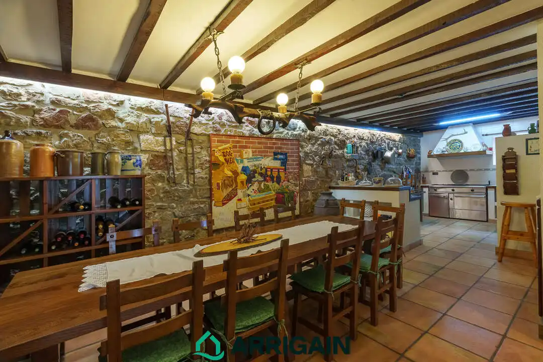 Casa o chalet en venta en Irun  con Calefacción, Jardín privado y Terraza