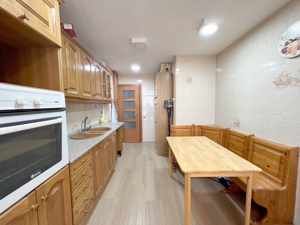 Kitchen of Flat for sale in Valls  with Heating, Storage room and Balcony