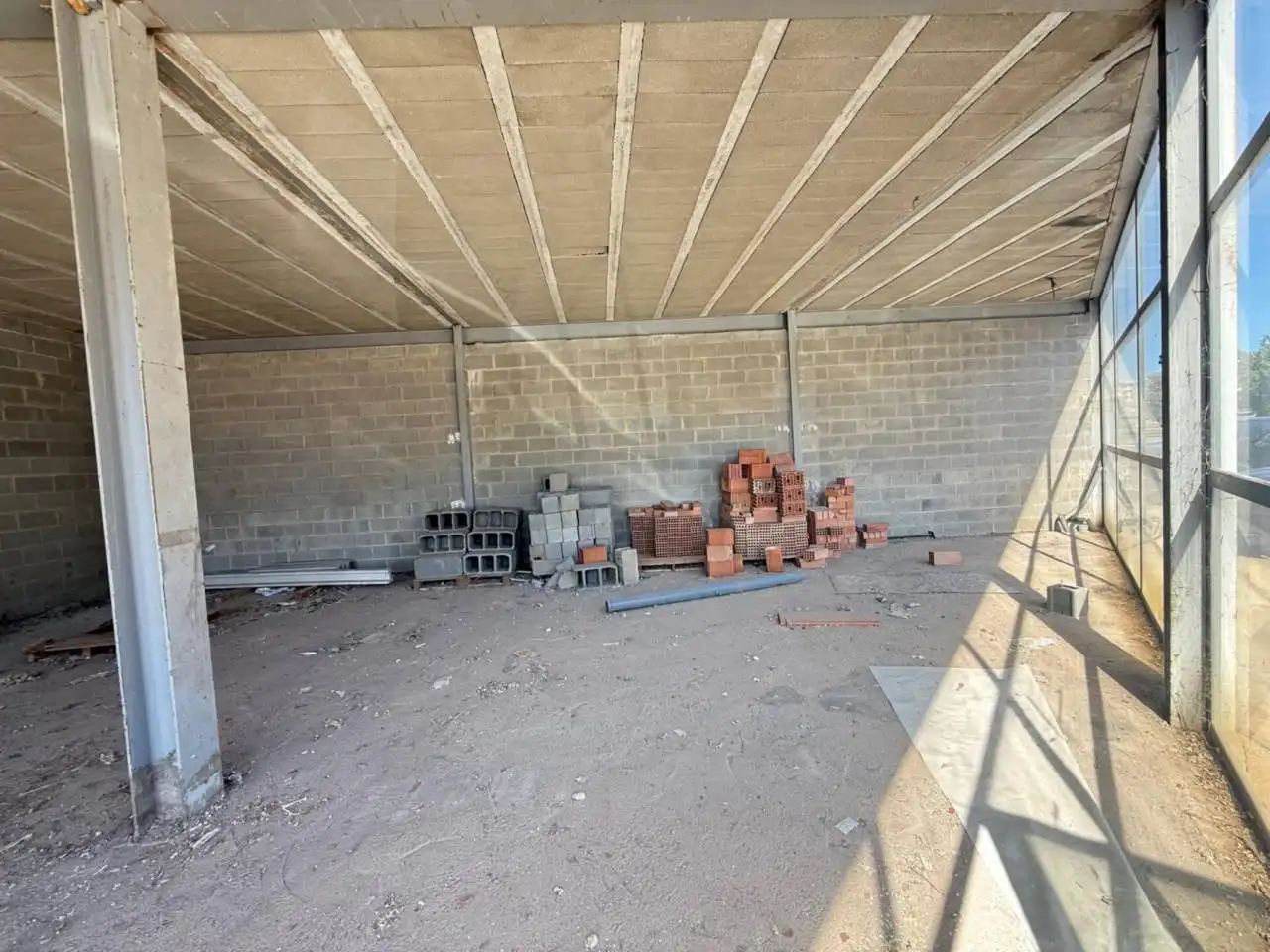 Industrial building for sale in Calle Holanda, imagen 9