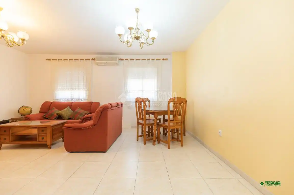 Sala de estar de Piso en venta en Almería con Trastero