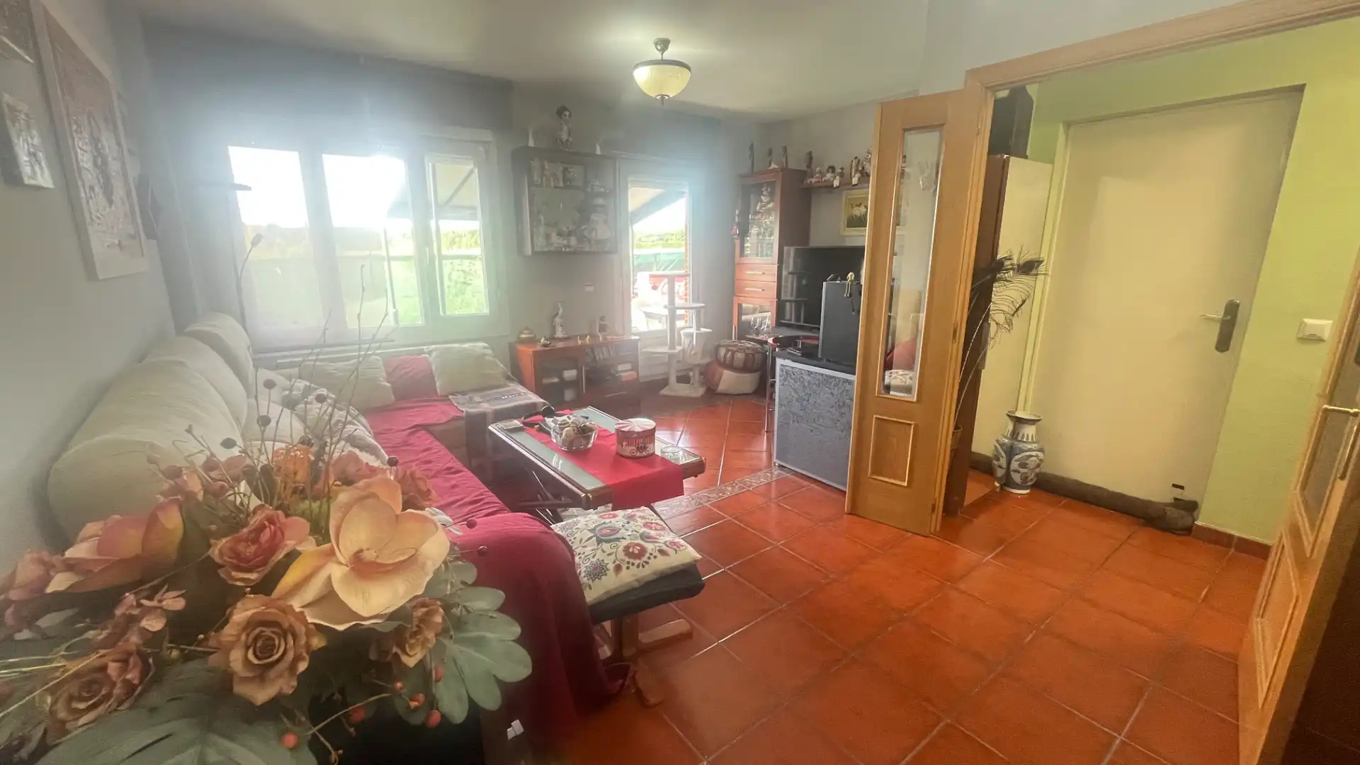 Wohnzimmer von Einfamilien-Reihenhaus zum Verkauf in Mojados mit Heizung und Parkett