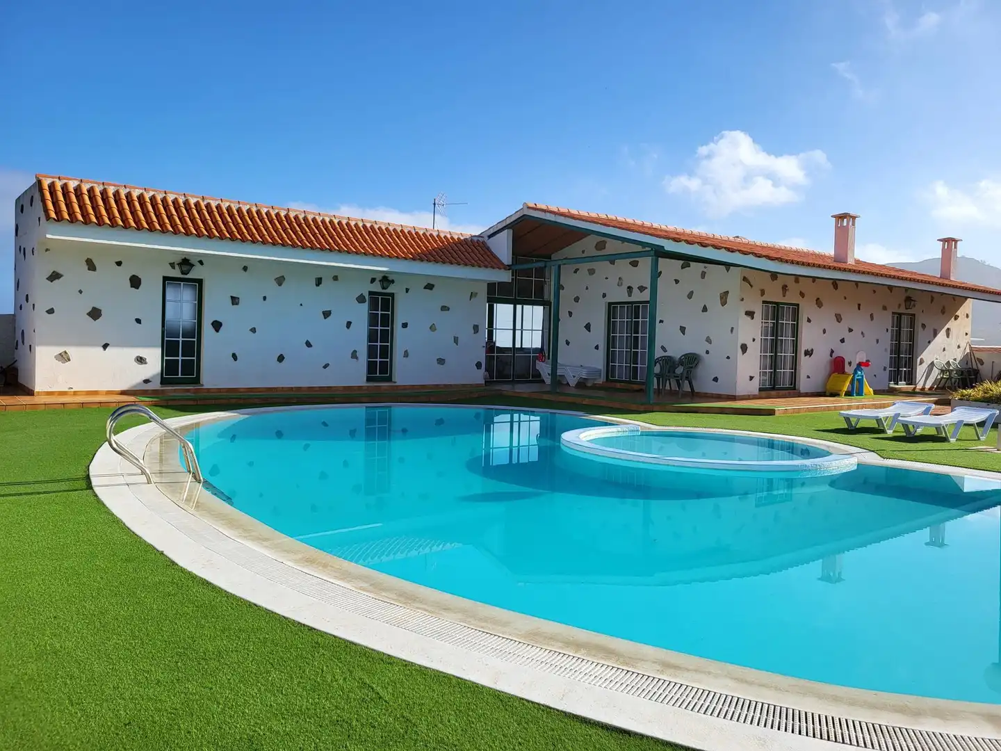 Piscina de Finca rústica en venta en Tegueste con Terraza, Trastero y Piscina