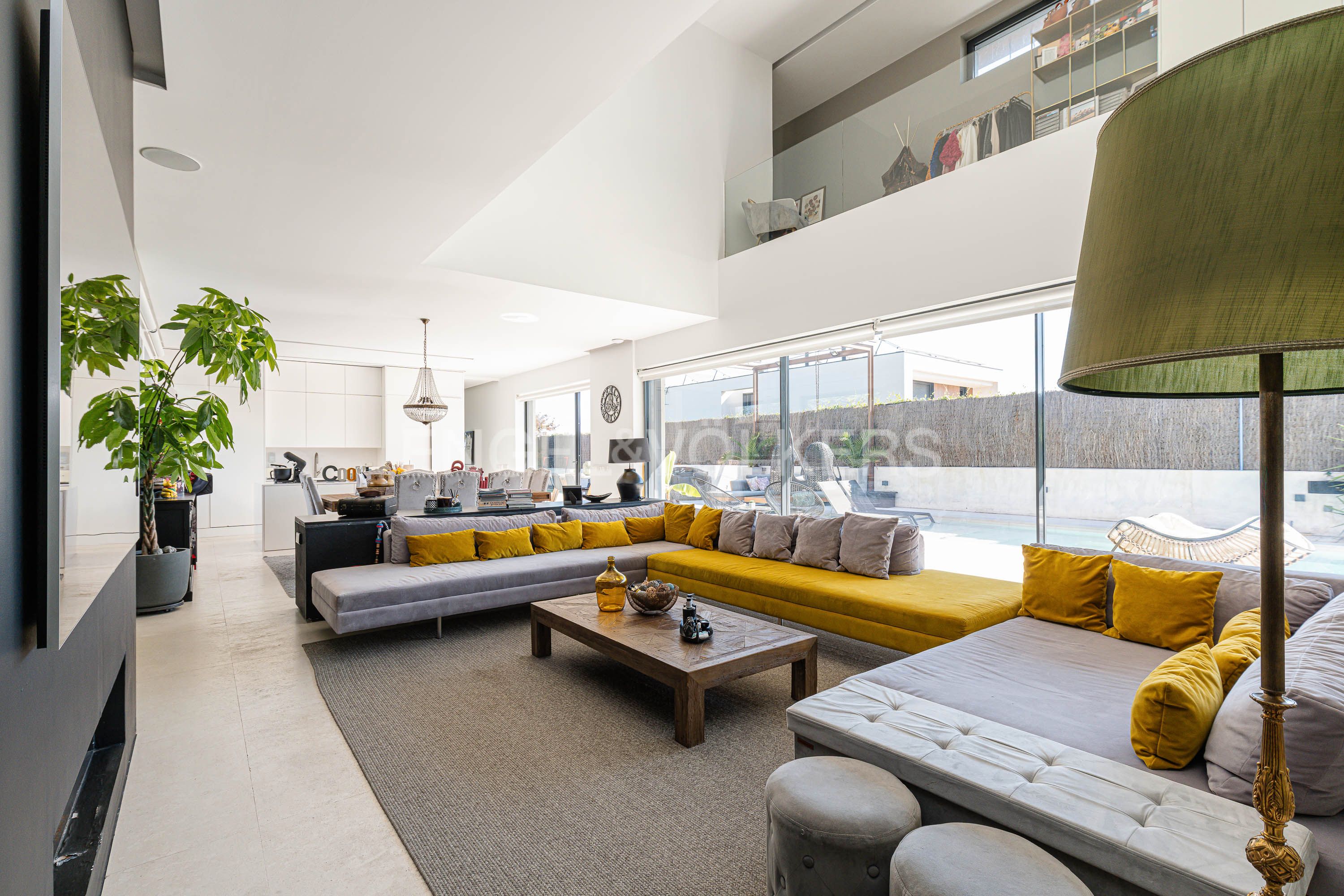 Living room of House or chalet for sale in Boadilla del Monte  with Heating, Private garden and Storage room