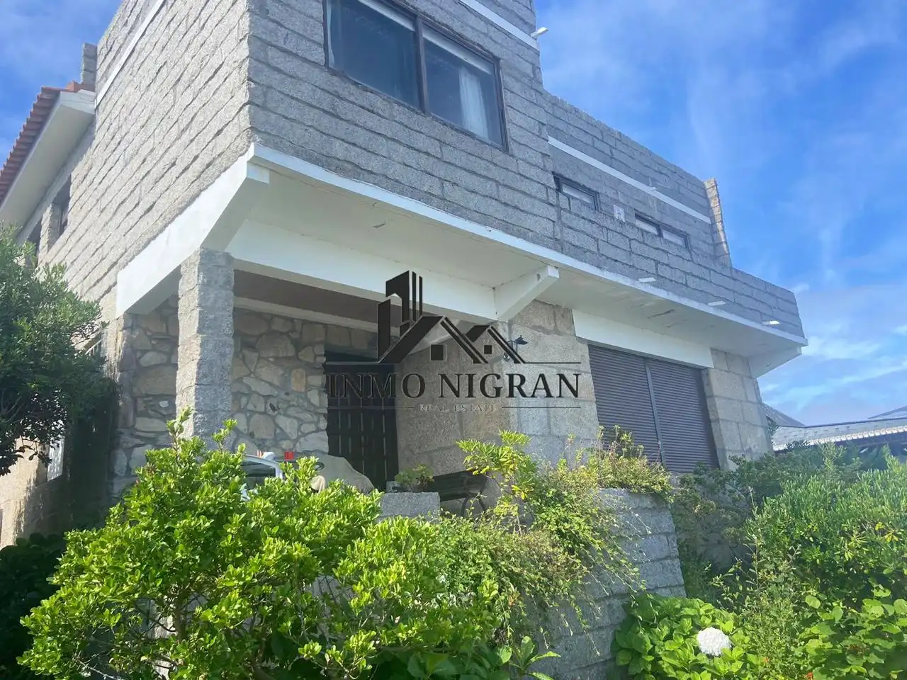 Exterior view of Houses for sale in Vigo   with Private garden, Terrace and Balcony