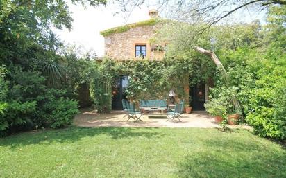 Garten von Haus oder Chalet zum verkauf in Crespià mit Klimaanlage, Terrasse und Schwimmbad