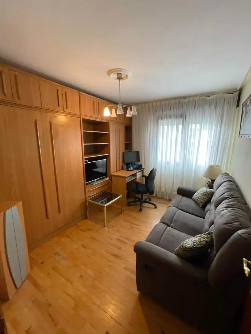 Living room of Flat for sale in Barakaldo   with Heating, Parquet flooring and Terrace