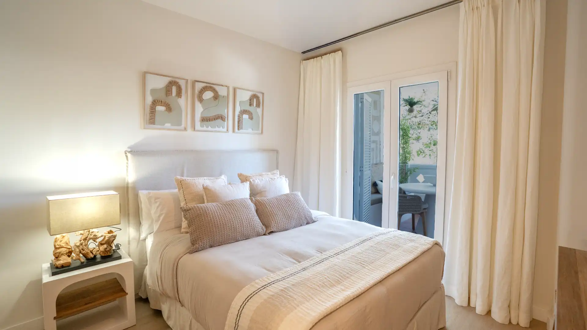 Schlafzimmer von Wohnungen zur Miete in Marbella mit Klimaanlage, Heizung und Terrasse