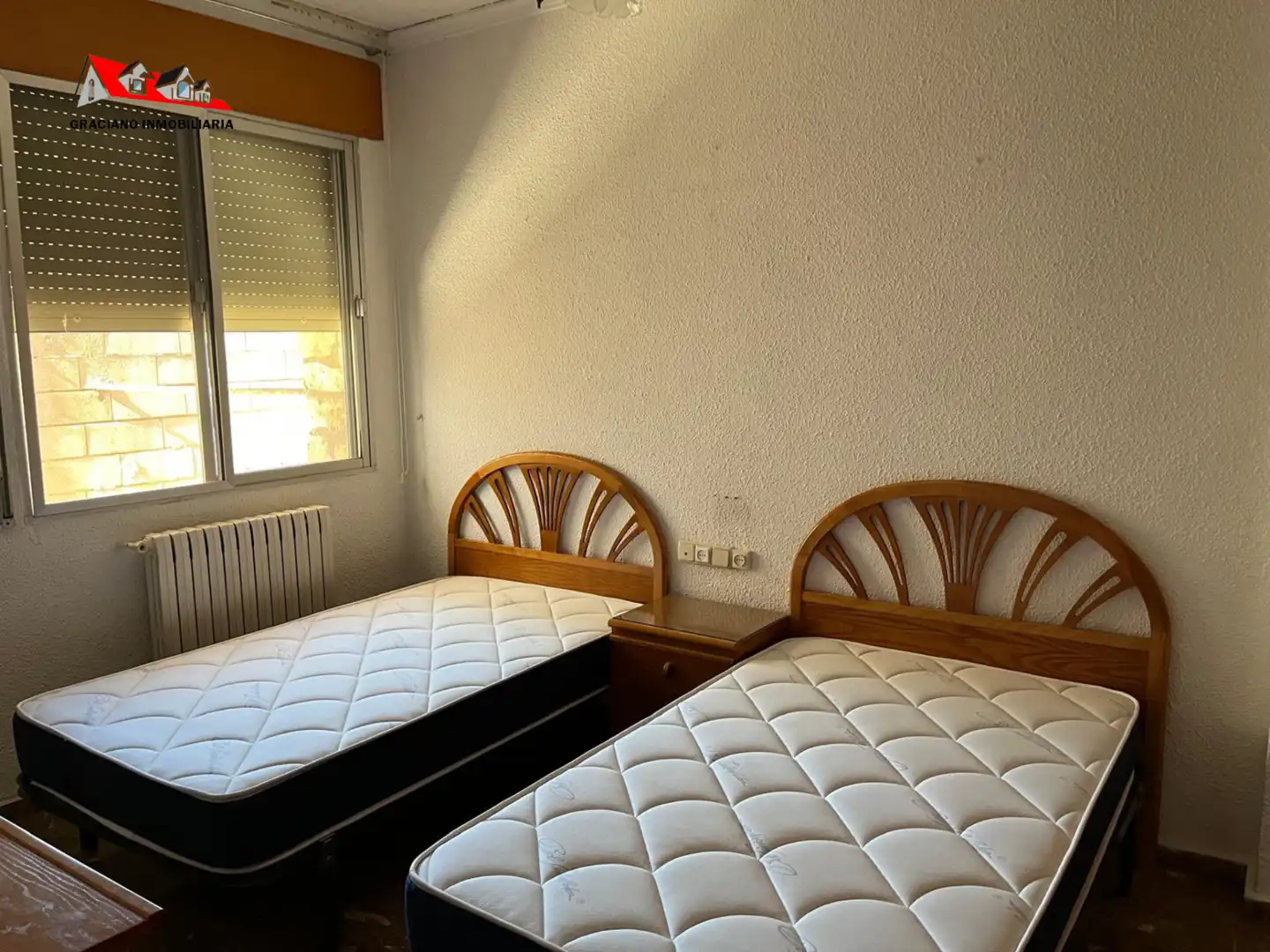 Casa aparellada amb jardí en venda a Casas de Juan Núñez, imagen 5