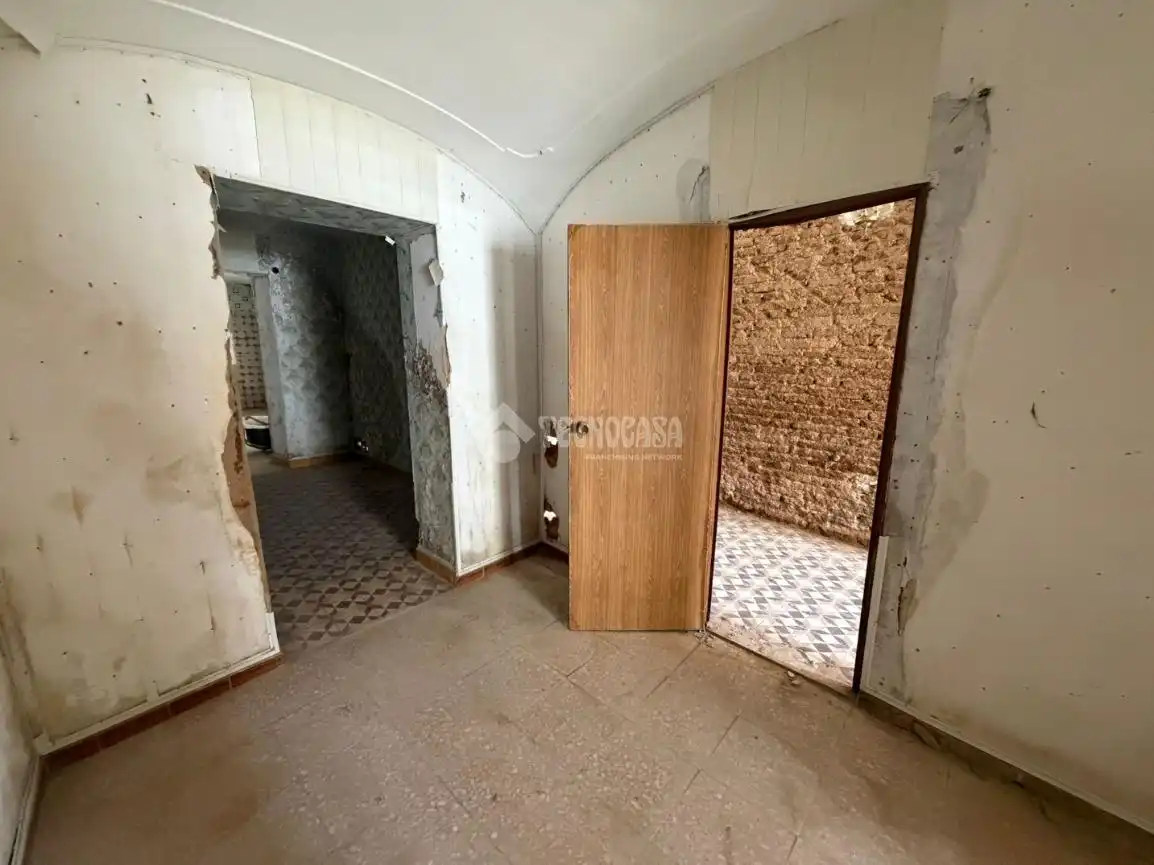 Detached homes for sale in Montijo