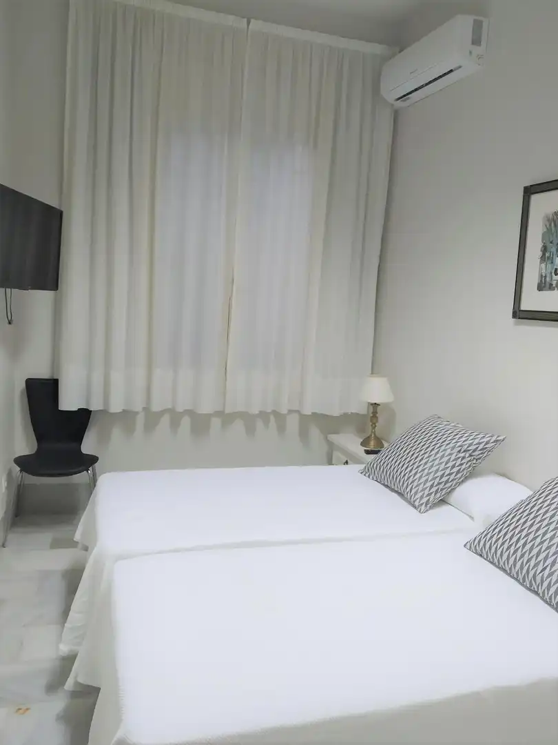Habitación de Apartamento de alquiler en Málaga con Aire acondicionado y Amueblado