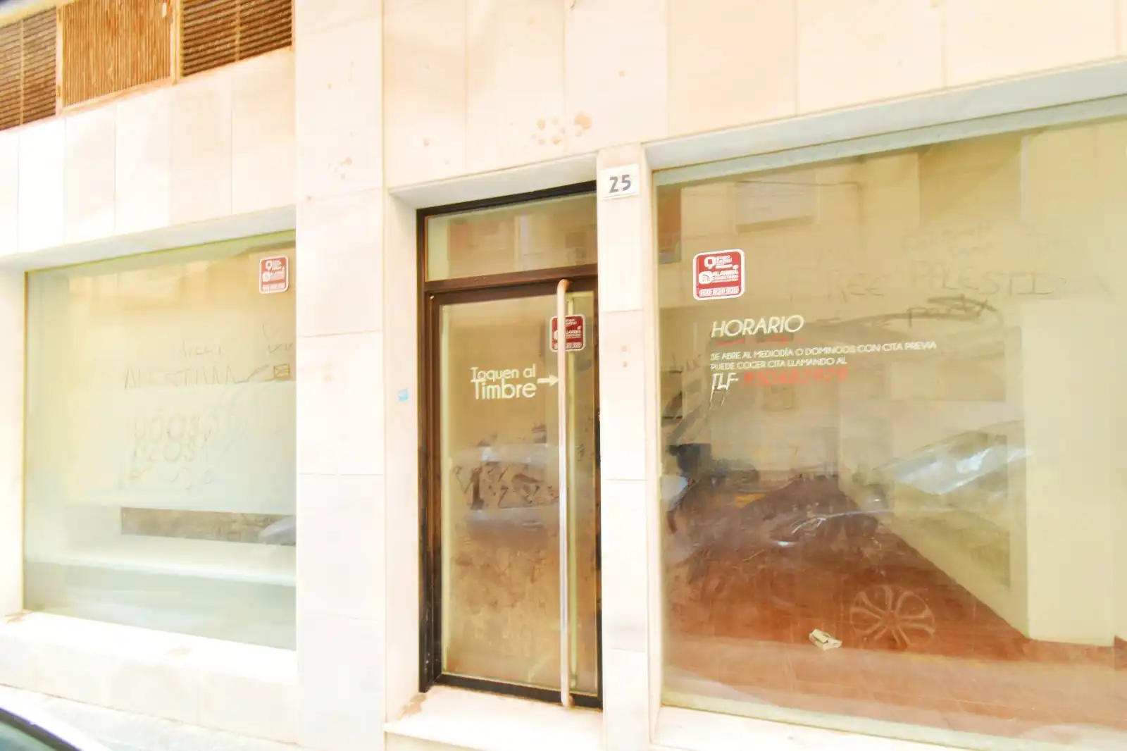 Local comercial en venda a Calle del Cine, imagen 2