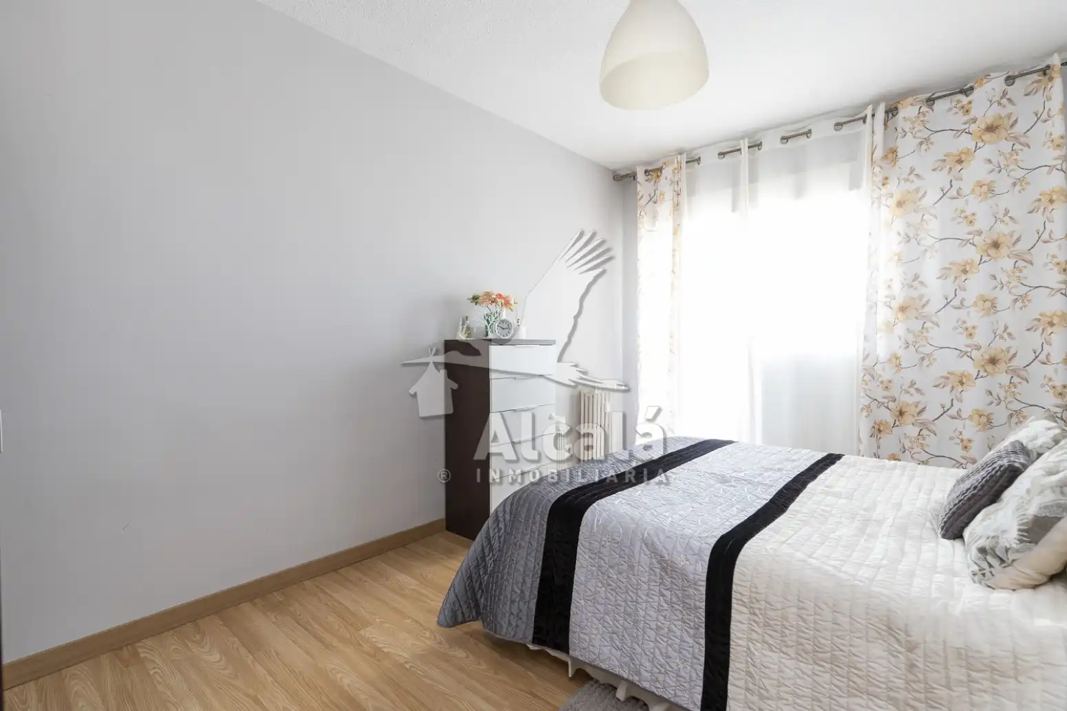 Habitación de Piso en venta en Alcalá de Henares con Calefacción y Terraza