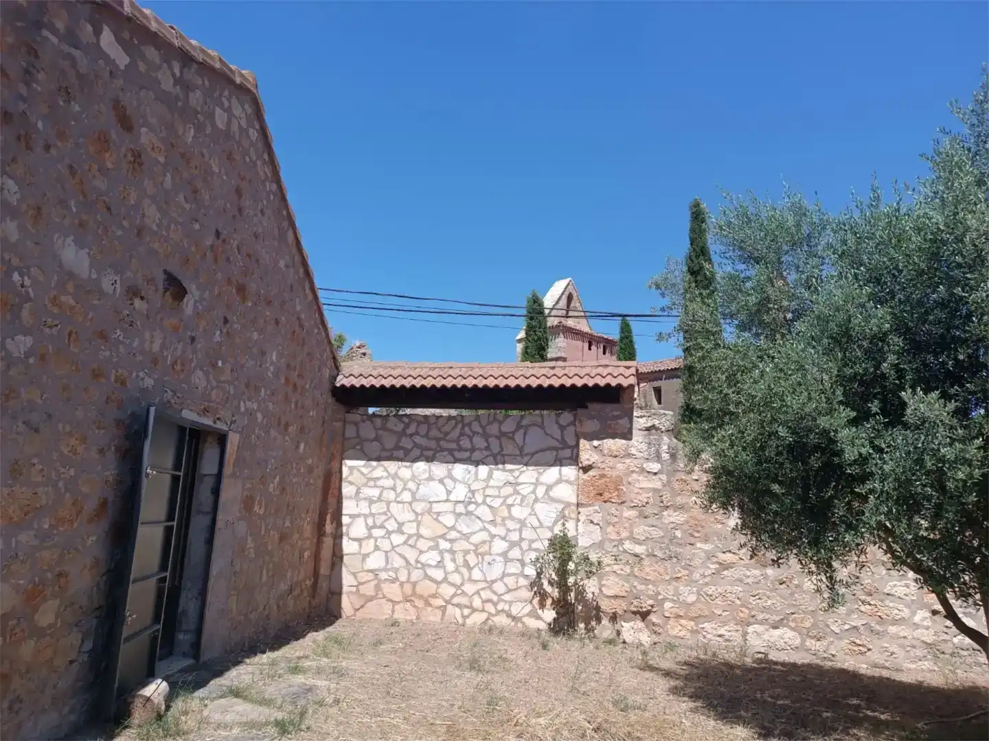 Vista exterior de Casa o xalet en venda en Iglesiarrubia