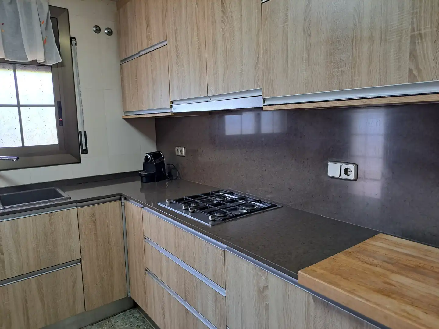 Cocina de Casa o chalet en venta en Cunit con Aire acondicionado, Calefacción y Jardín privado