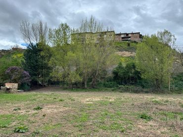 Terreny residencial en venda a Haro