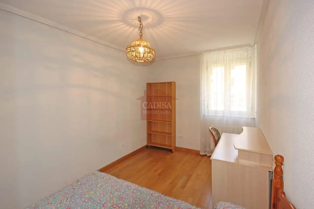 Bedroom of Flat for rent in Salamanca  with Heating, Storage room and Furnished