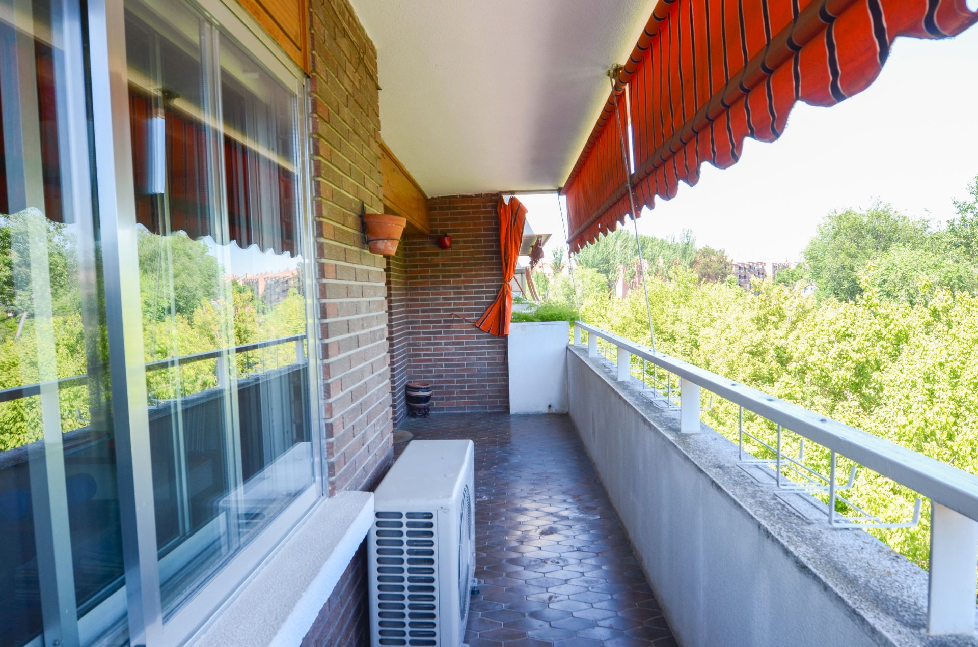 Terrassa de Pis en venda en Pozuelo de Alarcón amb Aire condicionat, Calefacció i Terrassa
