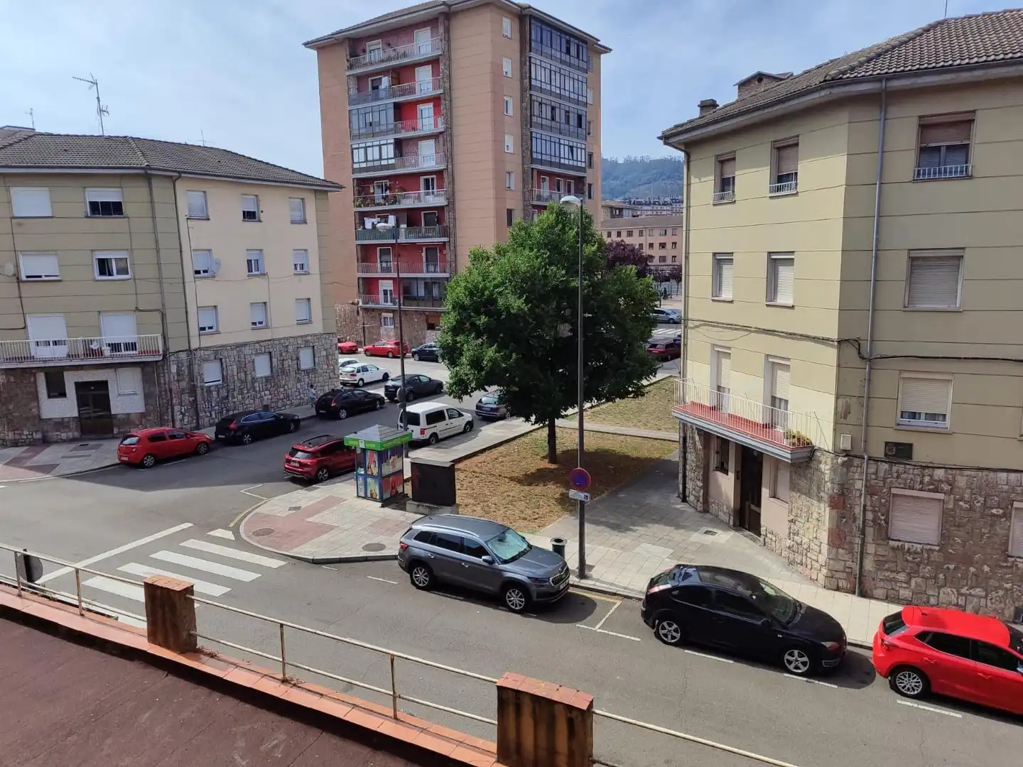 Aparcament de Pis en venda en Oviedo  amb Calefacció