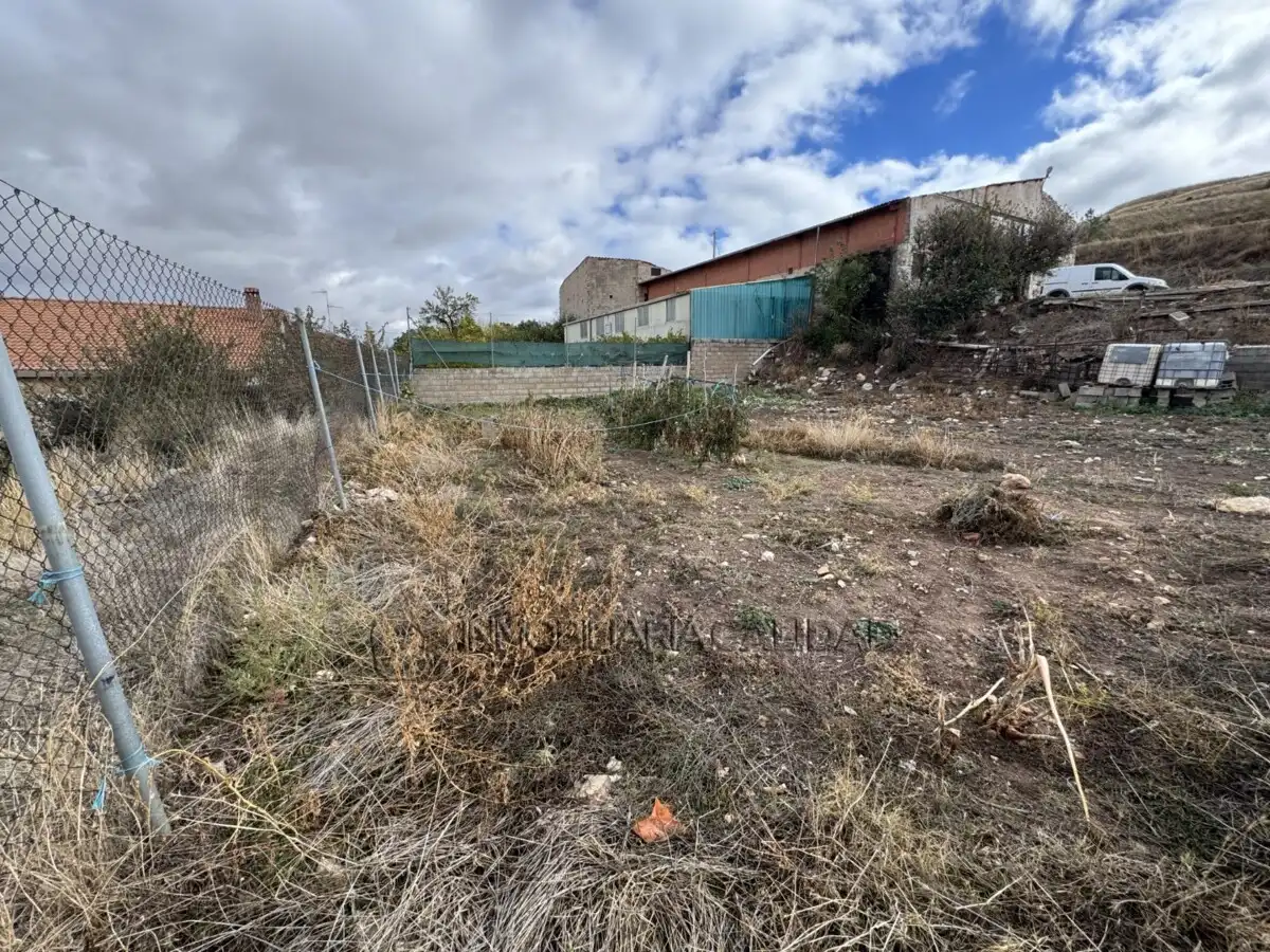Residencial en venda en Cavia