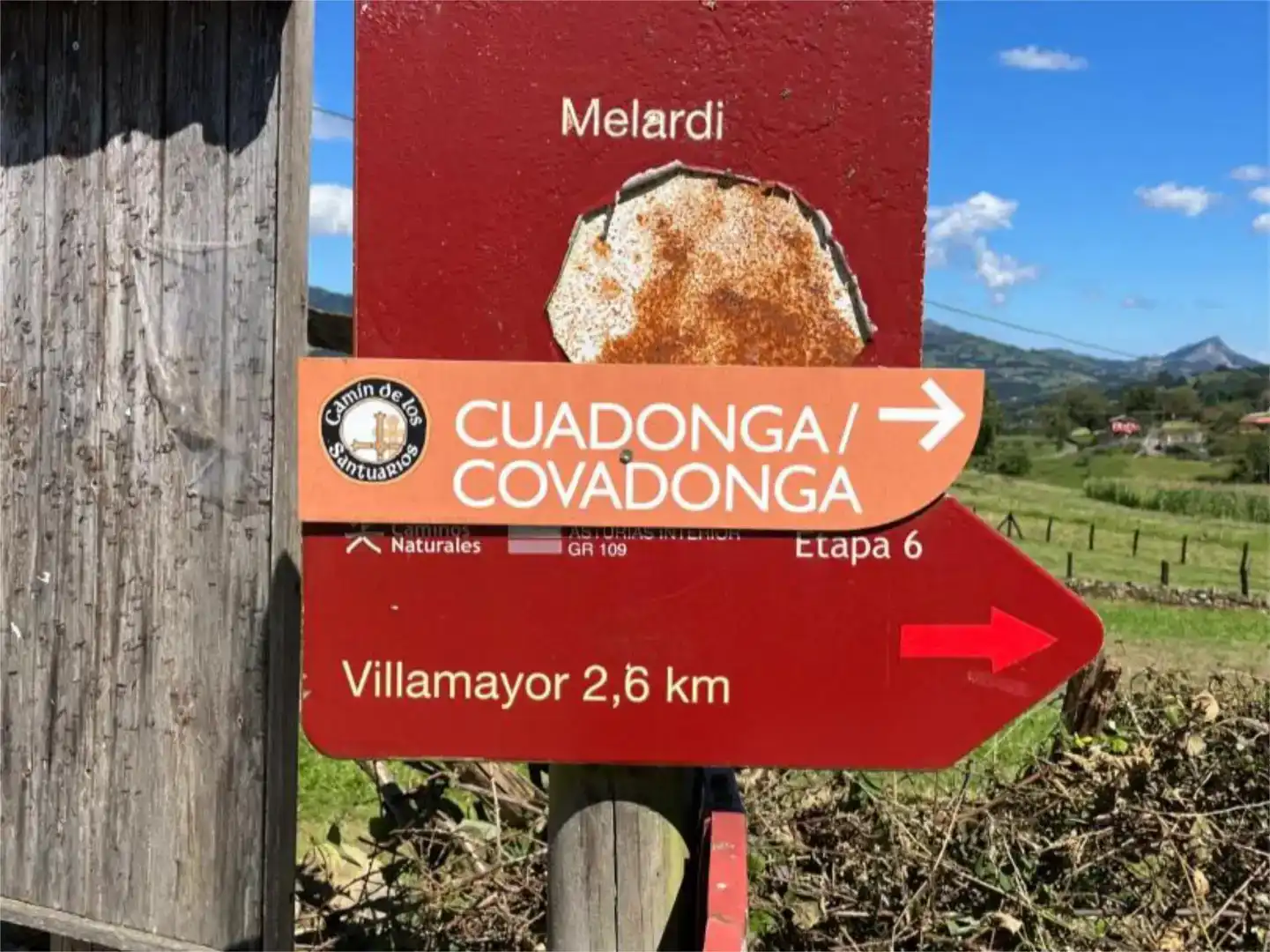 Vista exterior de Piso en venta en Piloña
