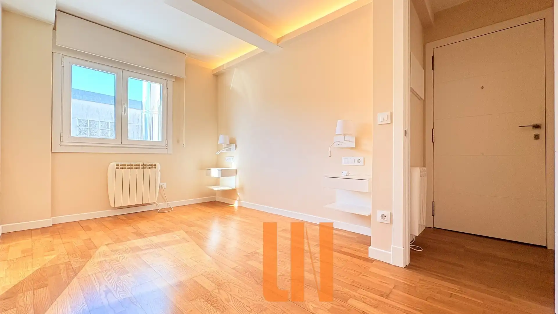 Schlafzimmer von Wohnung zum Verkauf in A Coruña Capital  mit Heizung, Parkett und Ofen