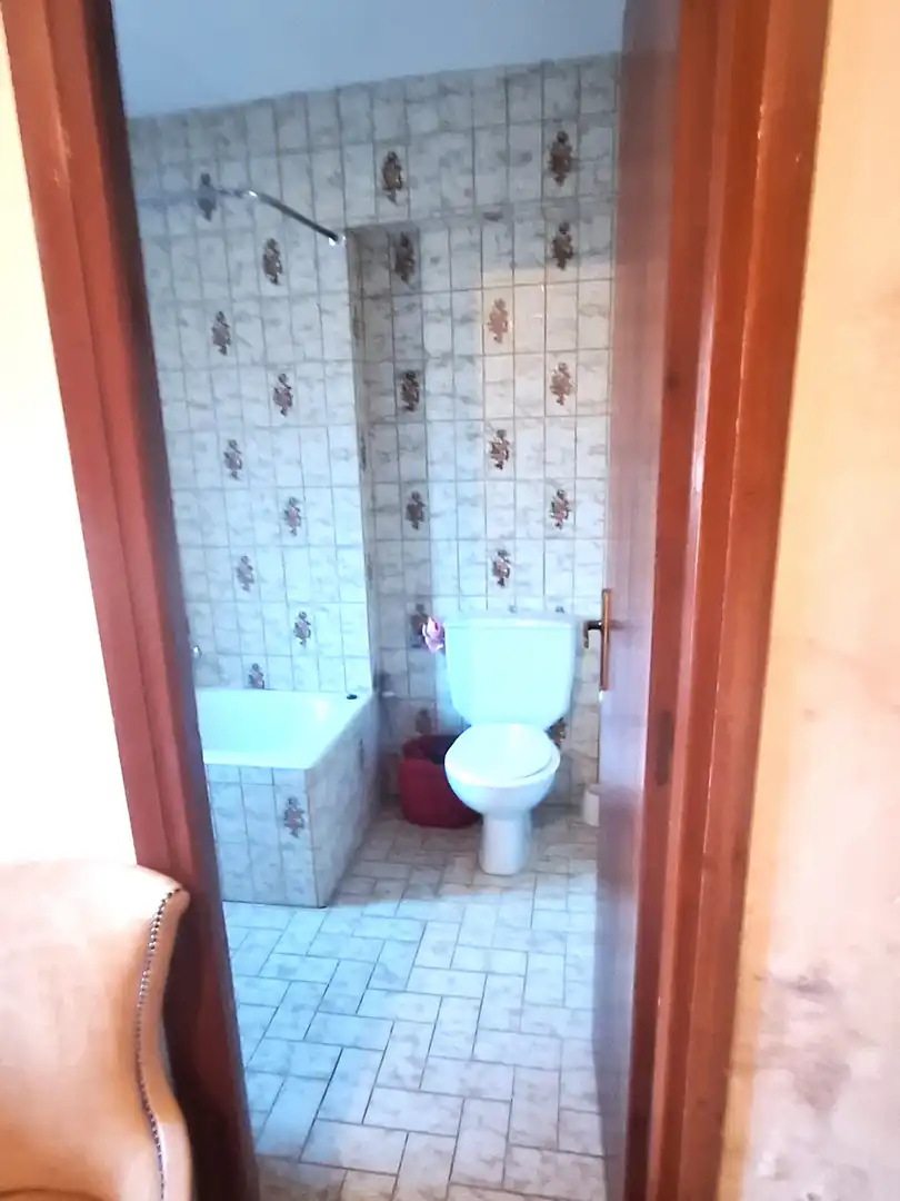 Bathroom of Houses for sale in Aguilar de Campoo  with Balcony