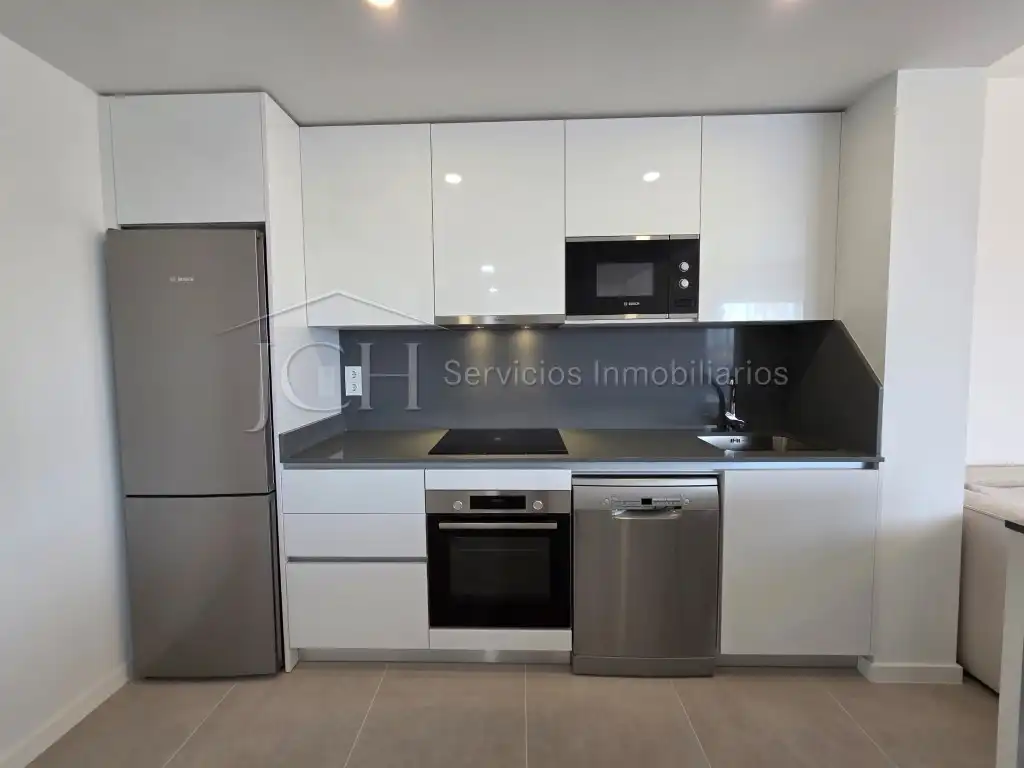 Cocina de Ático de alquiler en Estepona con Amueblado