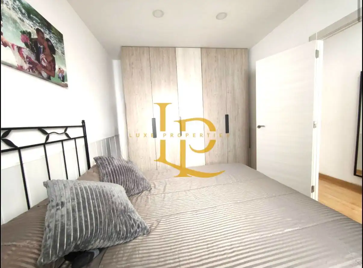 Dormitori de Casa o xalet en venda en Sabadell amb Aire condicionat, Parquet i Terrassa