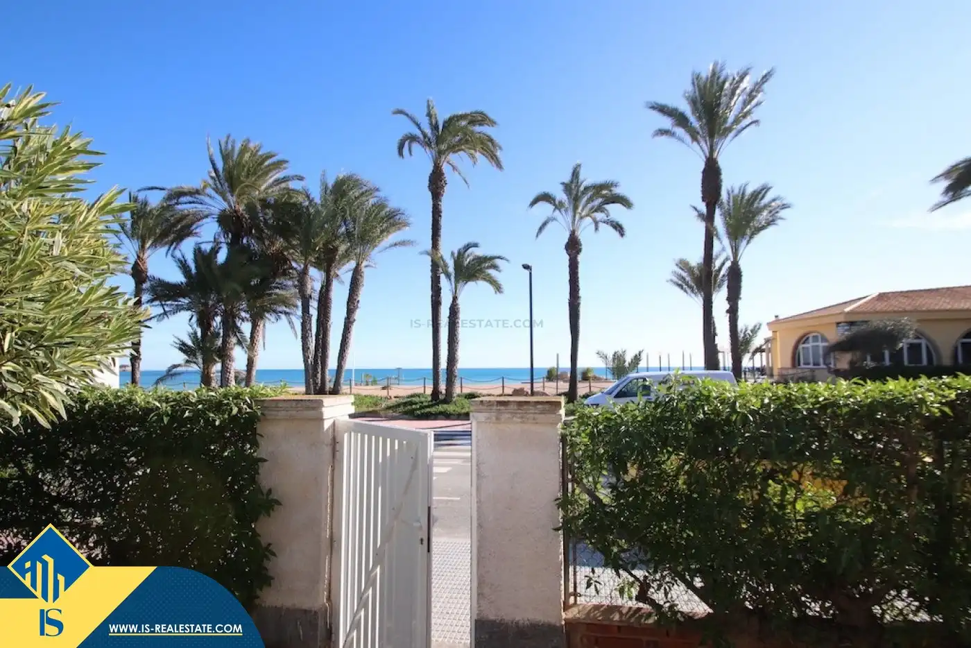 Jardí de Casa o xalet de lloguer en Orihuela amb Aire condicionat, Terrassa i Moblat