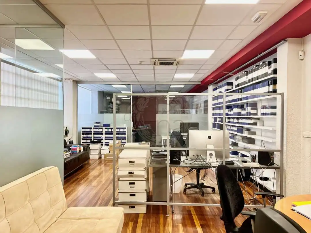 Office space with lift for sale in Gran Vía de Don Diego López de Haro 17, imagen 12
