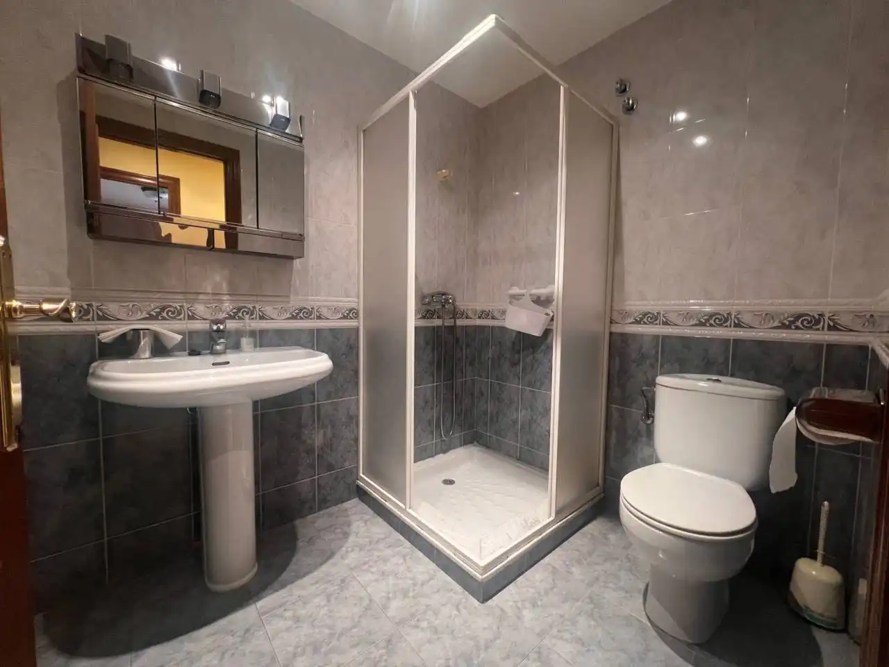 Baño de Apartamento en venta en Manresa con Aire acondicionado, Calefacción y Terraza